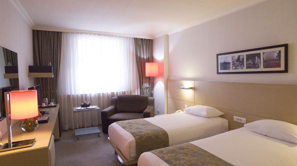 Eresin Hotels Taxim & Premier Stambuł Zewnętrze zdjęcie